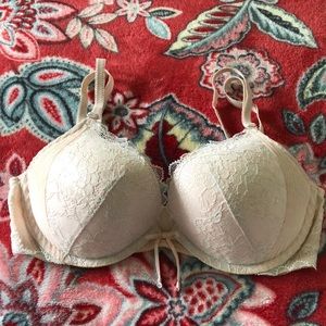 Limited edition Victoria’s Secret push up bra
